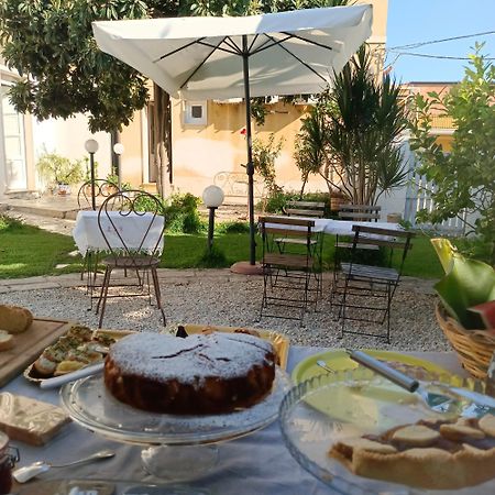Bed and Breakfast U' Iazzu Avola Esterno foto